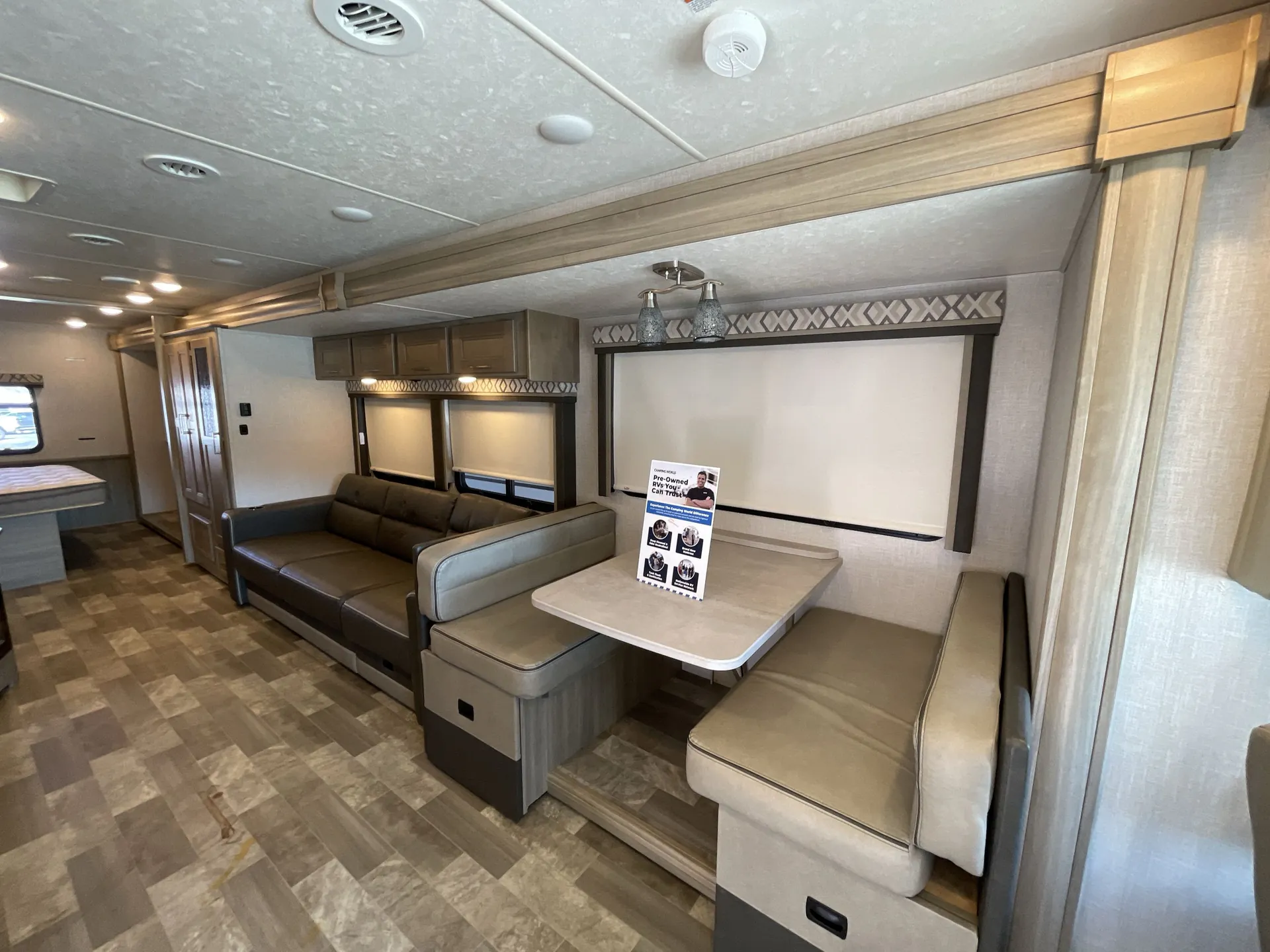 2020 Coachmen Mirada 32SS - Photo 3