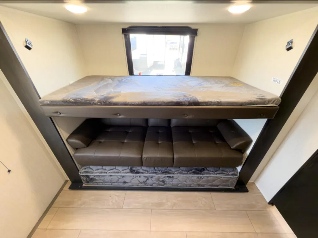 2026 Forest River Cherokee Alpha Wolf 33BH, Photos photo 41