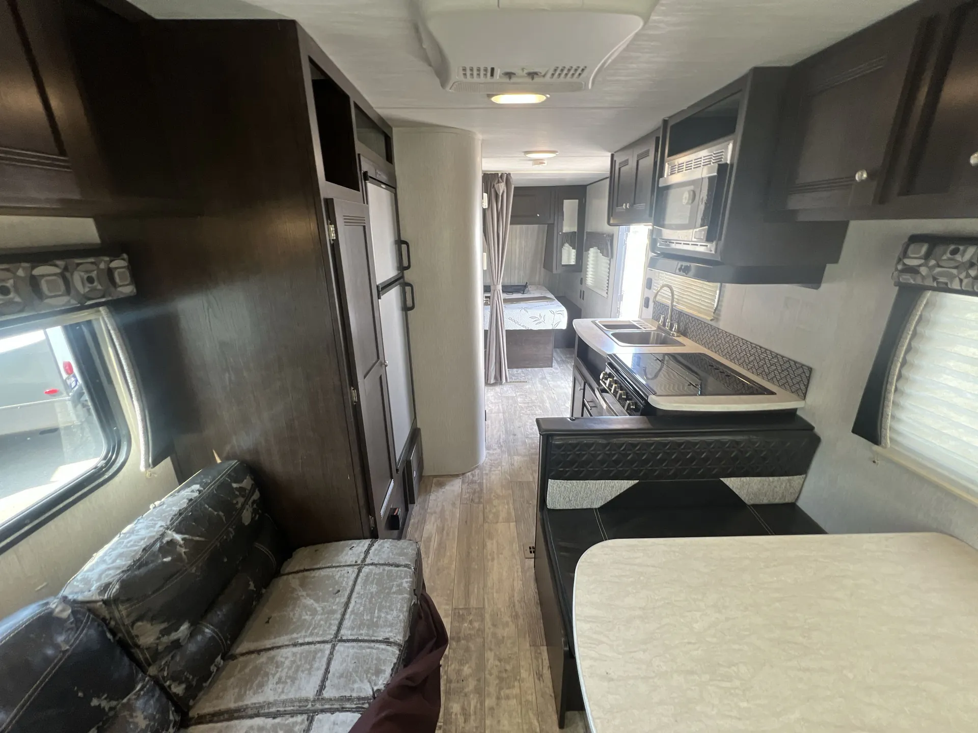 2019 Heartland Pioneer RD210 — living area main