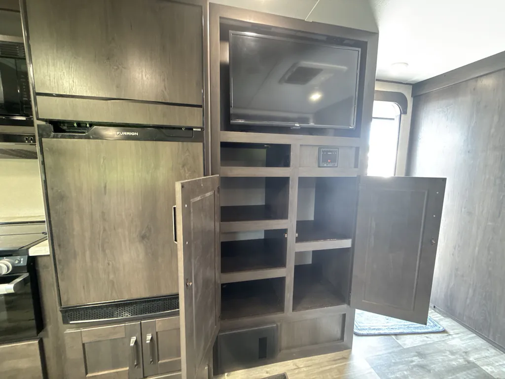 2023 Grand Design Transcend Xplor 321BH, Photos photo 15