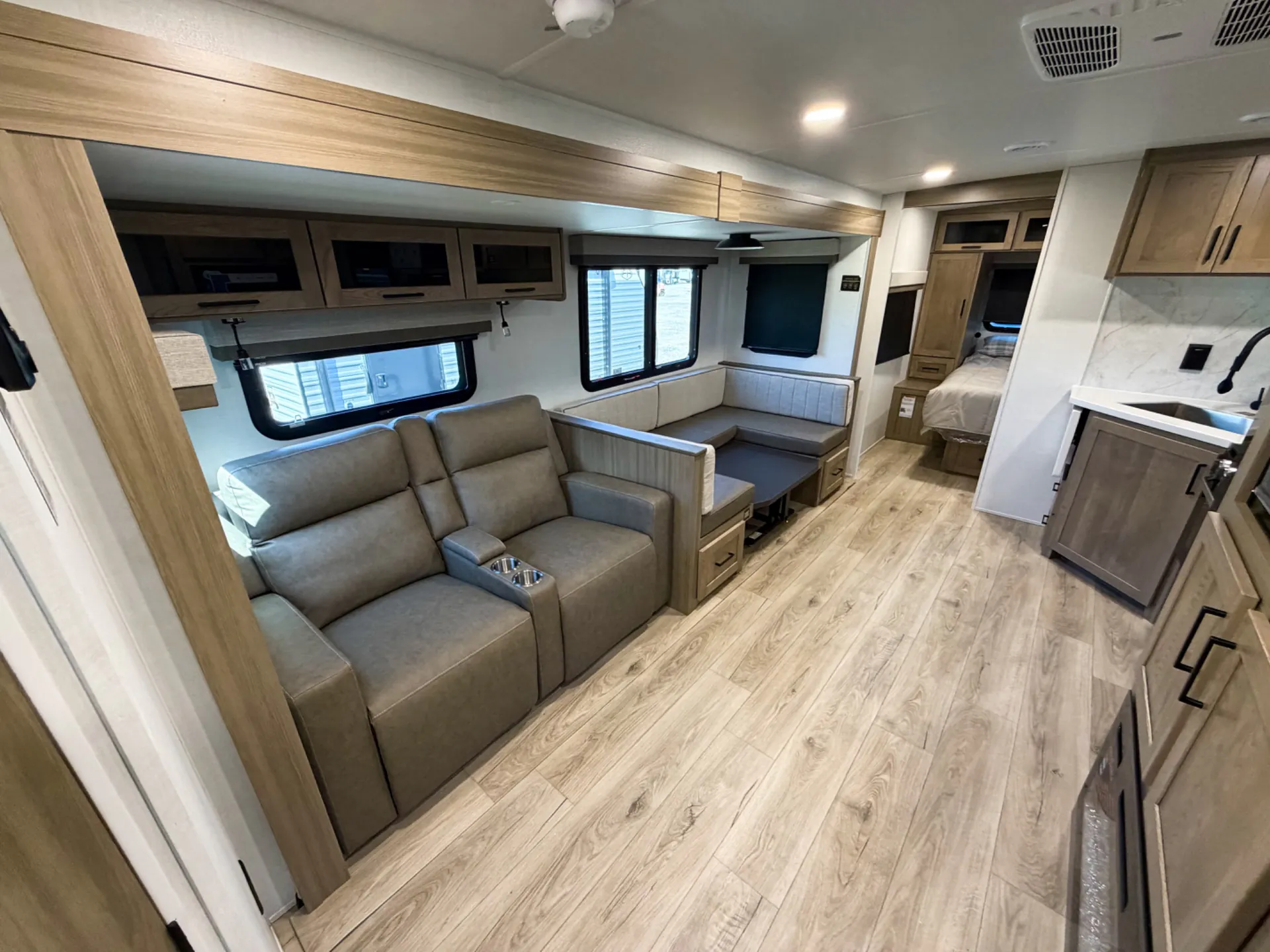 2027 Forest River Rockwood Ultra Lite 2706BH - Photo 3
