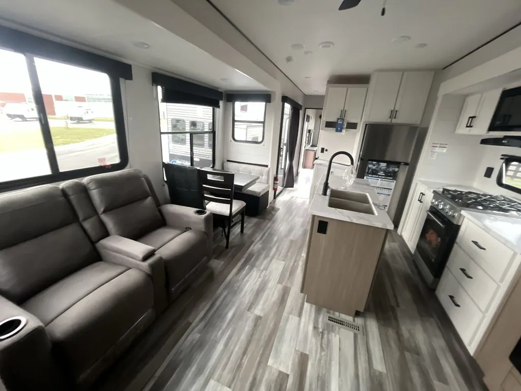 2026 Jayco Jay Flight Bungalow 401FLTS DS, Photos photo 17