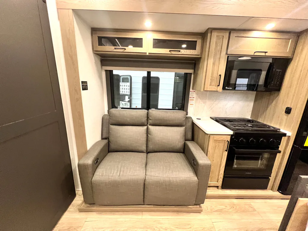 2026 Forest River Rockwood Signature 403SDB, Photos photo 18