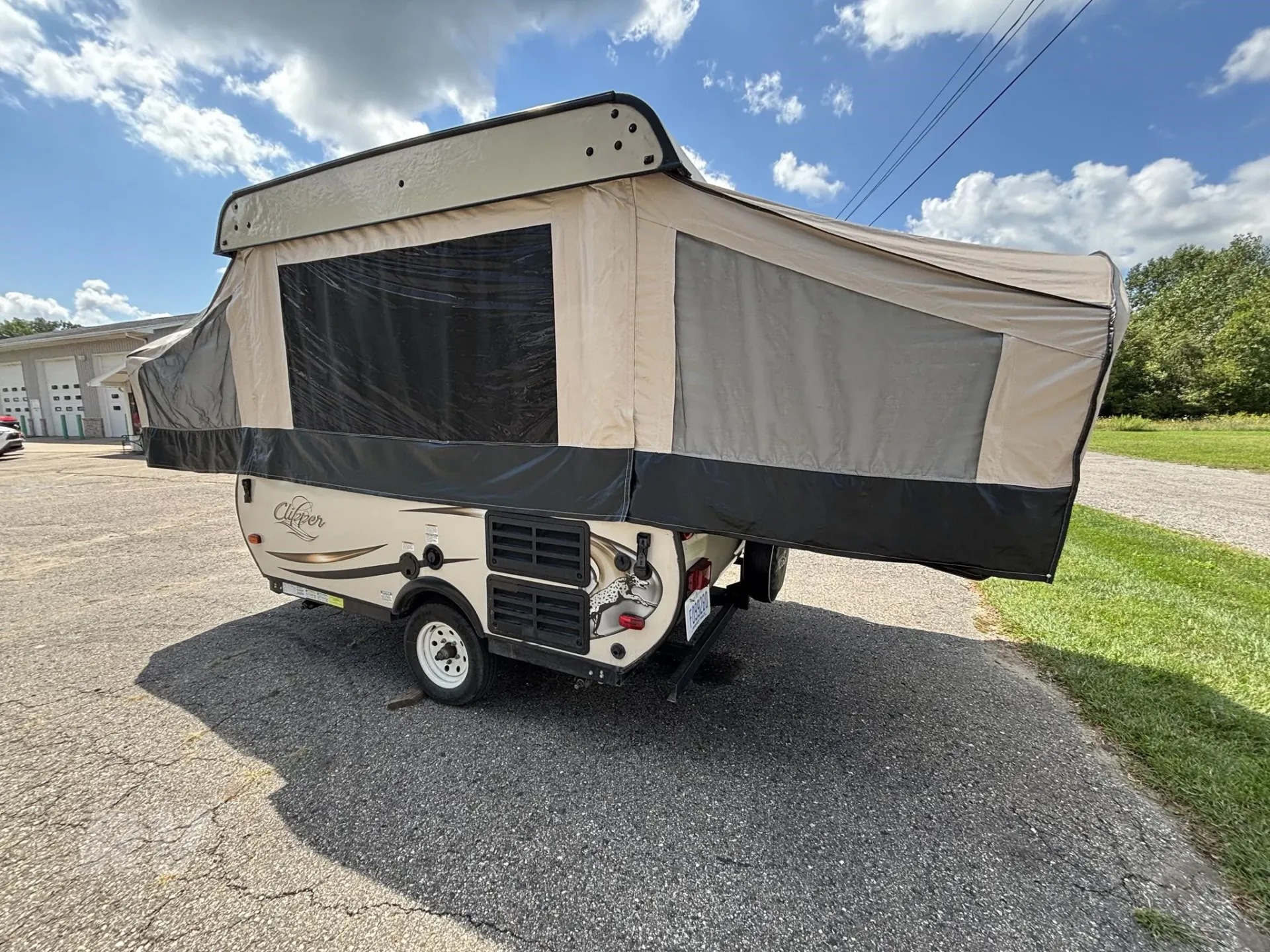2016 Coachmen Clipper Sport 106 - Photo 3
