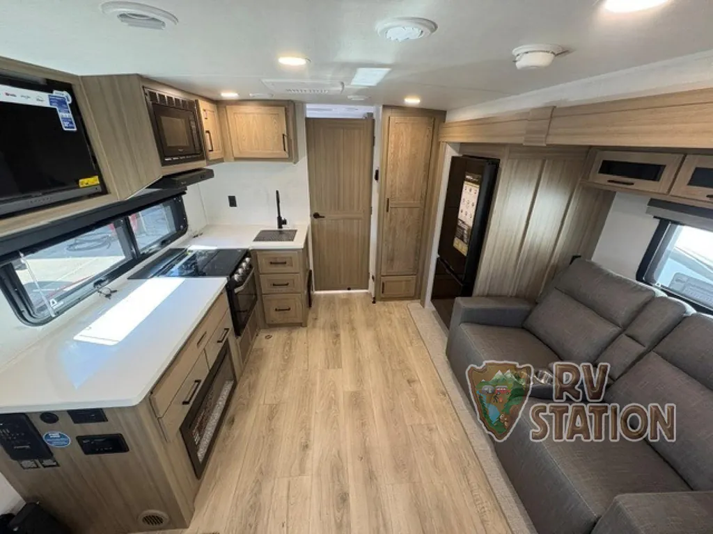 2027 Forest River Rockwood Mini Lite 2213S, Photos photo 8