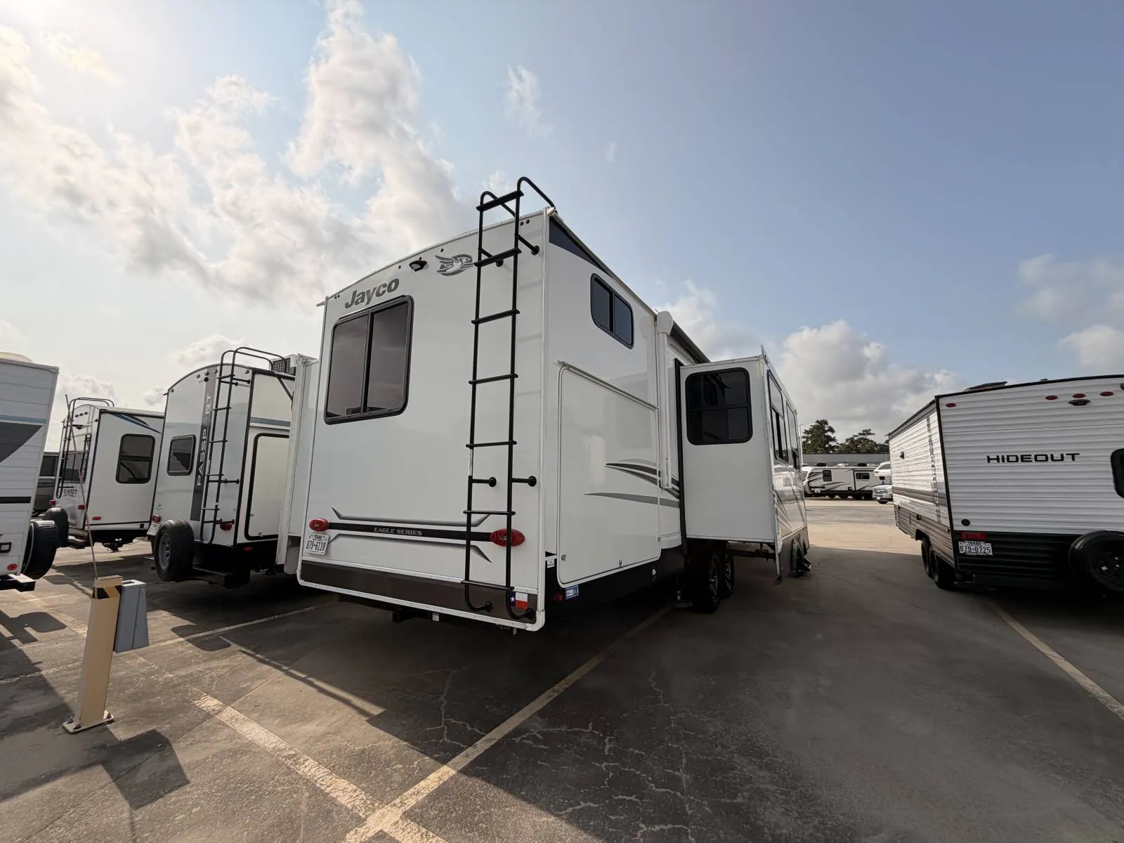 2022 Jayco Eagle 312BHOK - Photo 4