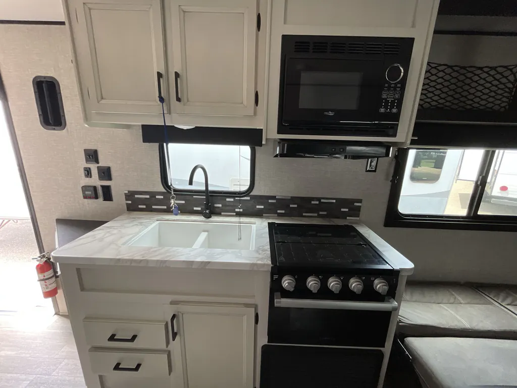 2022 Jayco Jay Flight SLX 8 236TH, Photos photo 11