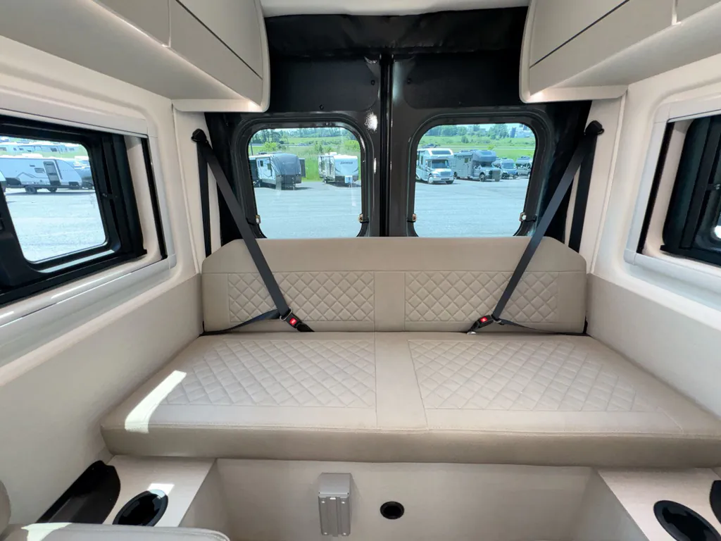 2027 Thor Motor Coach Tellaro 20Y, Photos photo 19