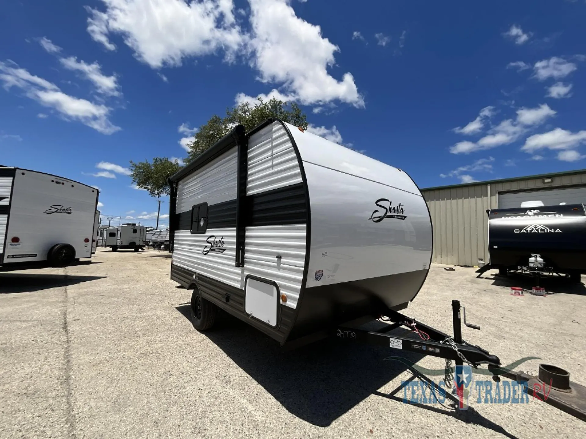 2026 Shasta Compact 17LB - Photo 2