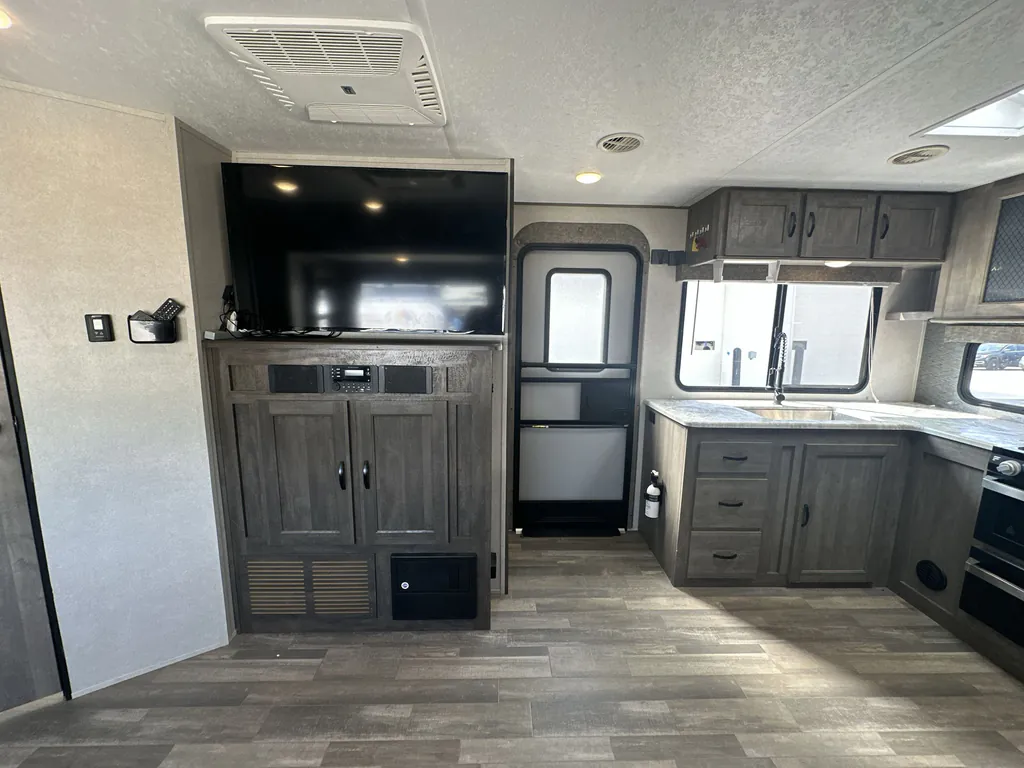 2020 Forest River Vibe 25RK, Photos photo 15