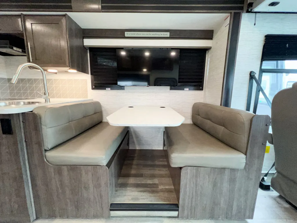 2025 Entegra Coach Vision 27A, Photos photo 6