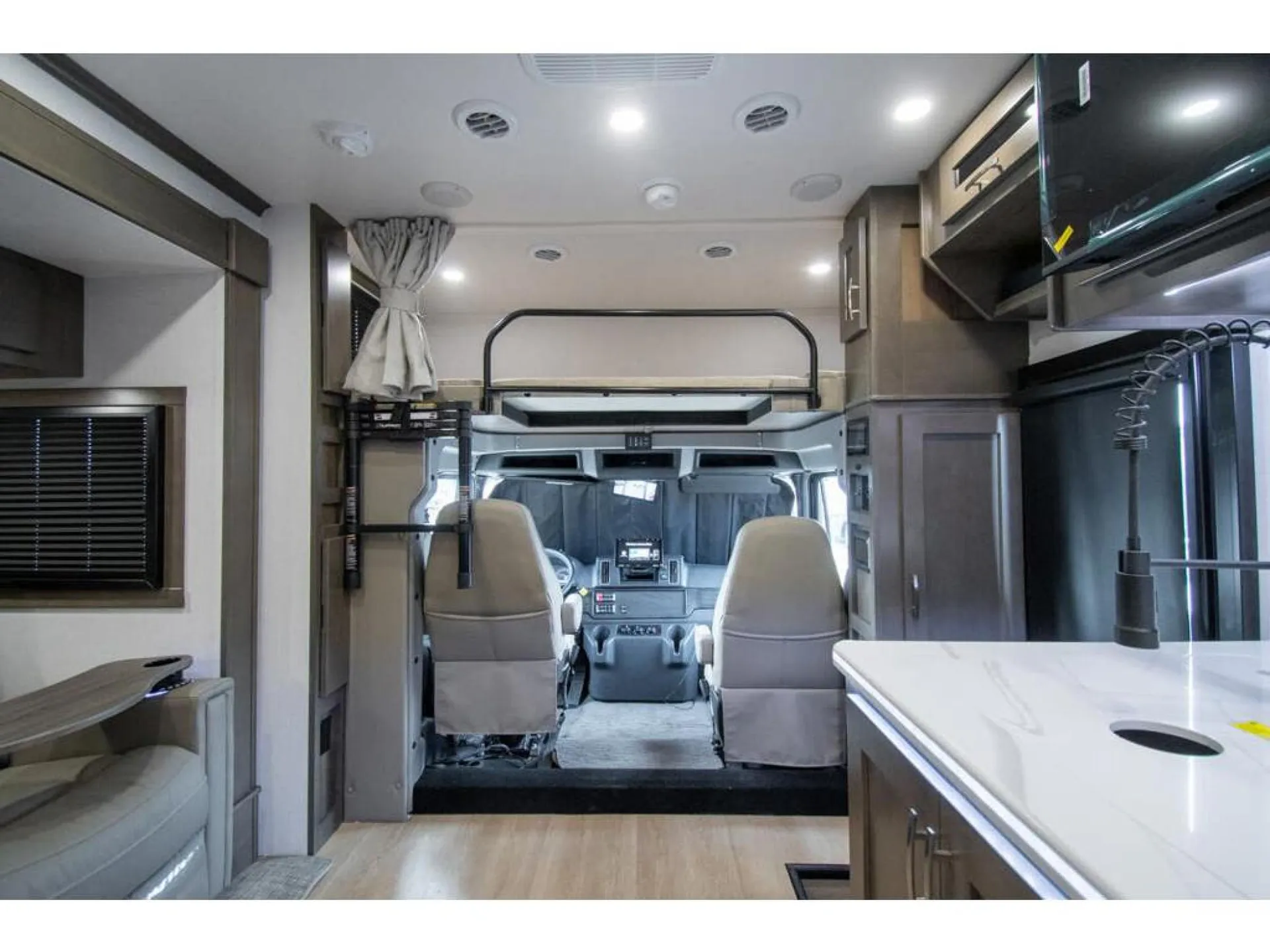 2026 Dynamax Europa 34SS - Photo 3