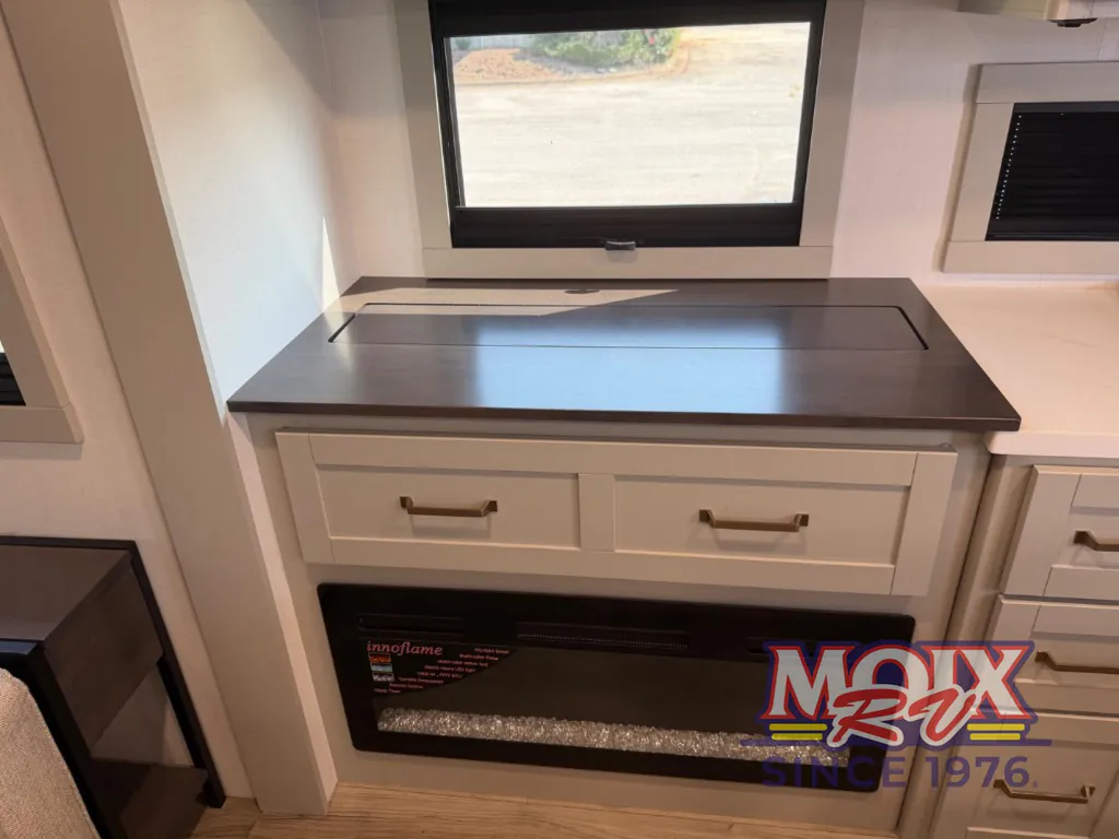 2026 Brinkley Model Z AIR 310, Photos photo 8
