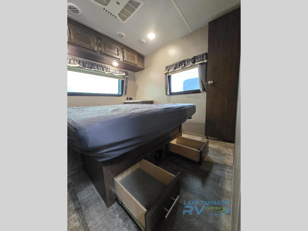 2020 Forest River Rockwood Ultra Lite 2902SW, Photos photo 27