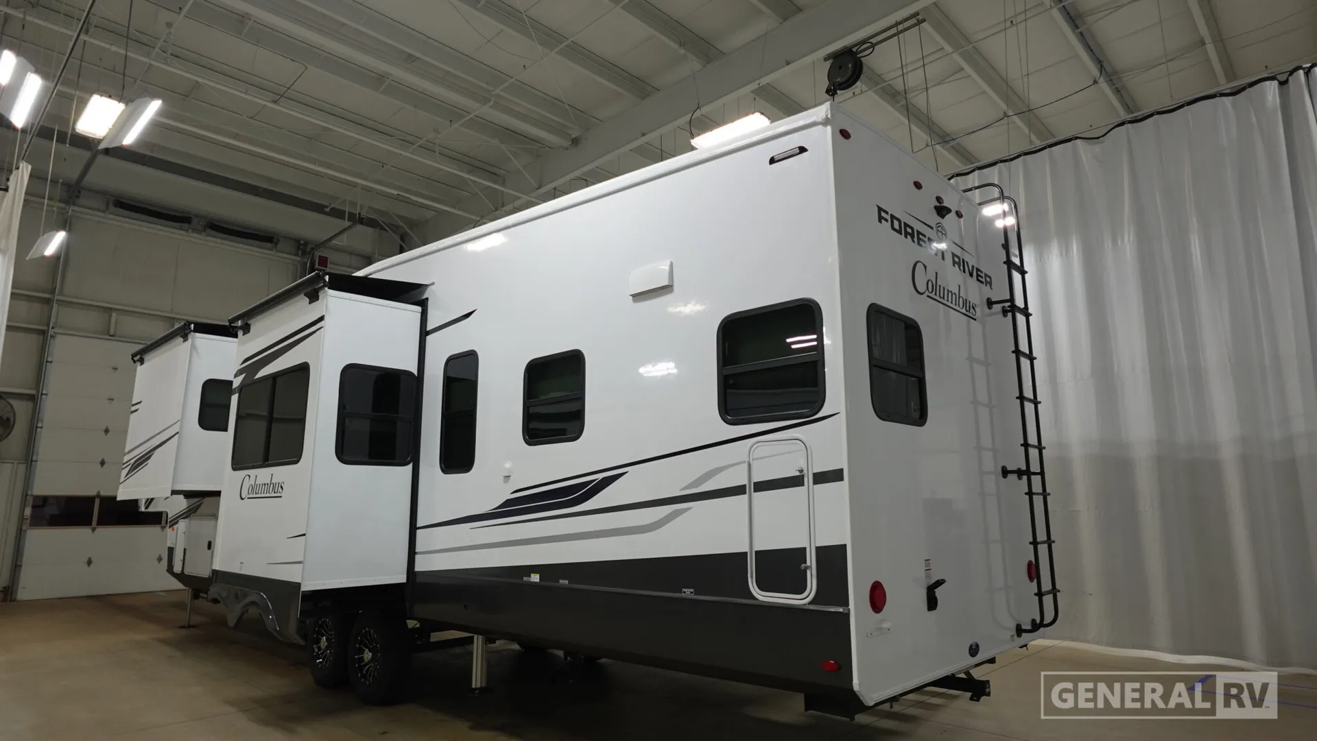 2026 Palomino Columbus 384RKH - Photo 4