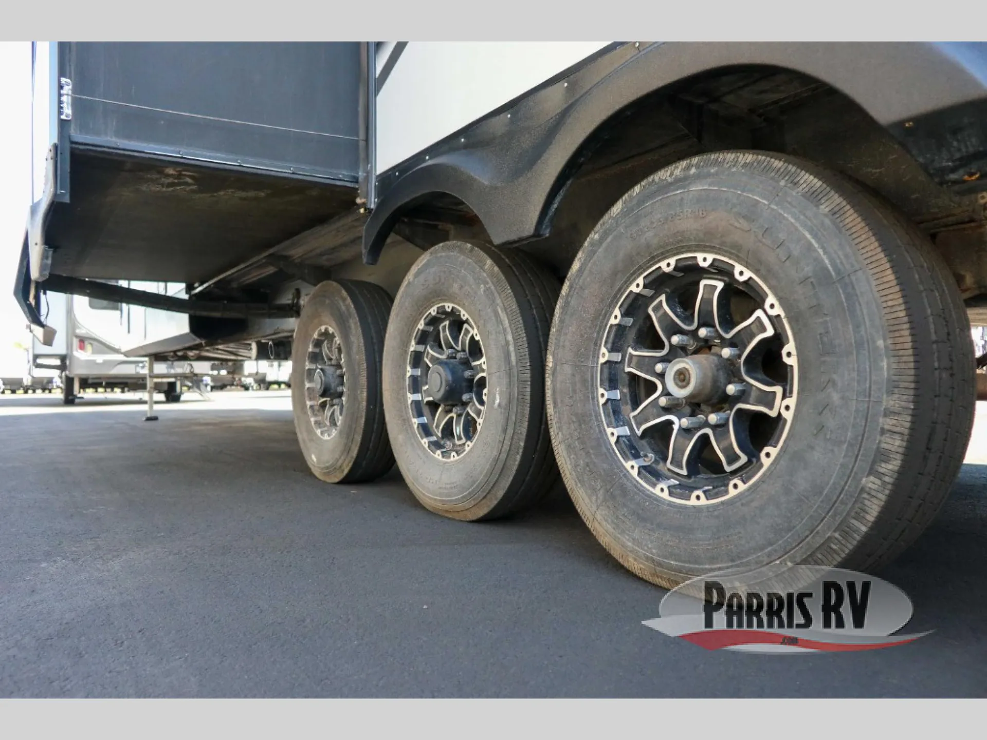 2019 Forest River XLR Nitro 33VL5 — Photo 7