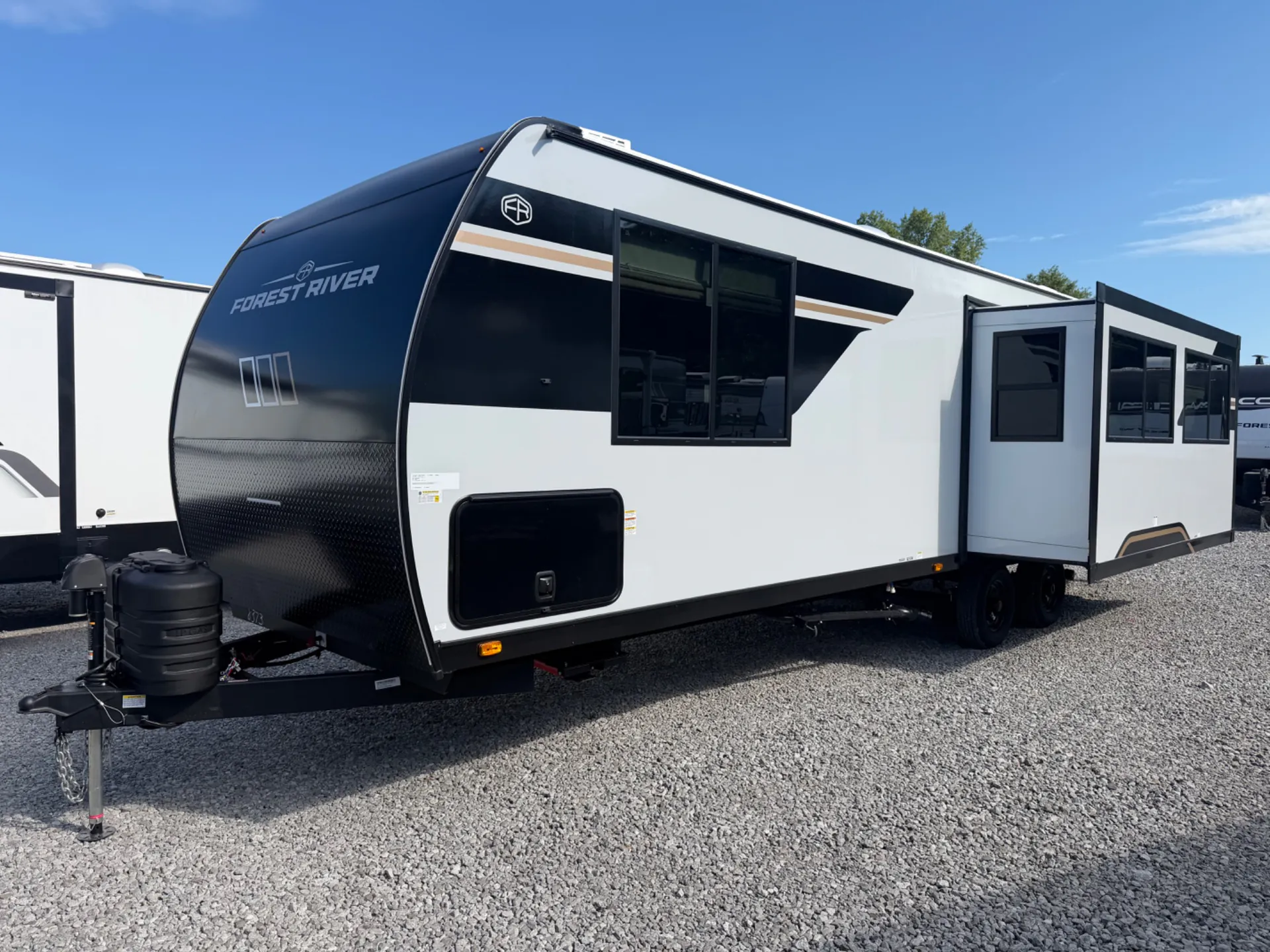 2027 Forest River Vibe 2600RK - Photo 4
