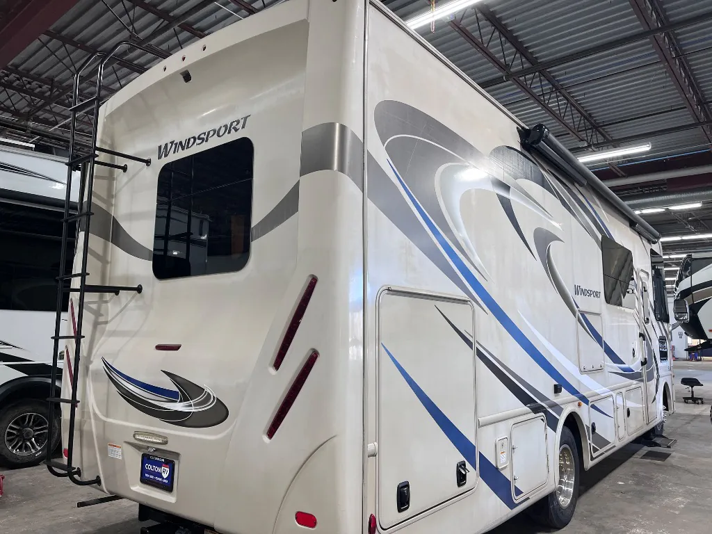 2019 Thor Motor Coach Windsport 29M - Photo 3