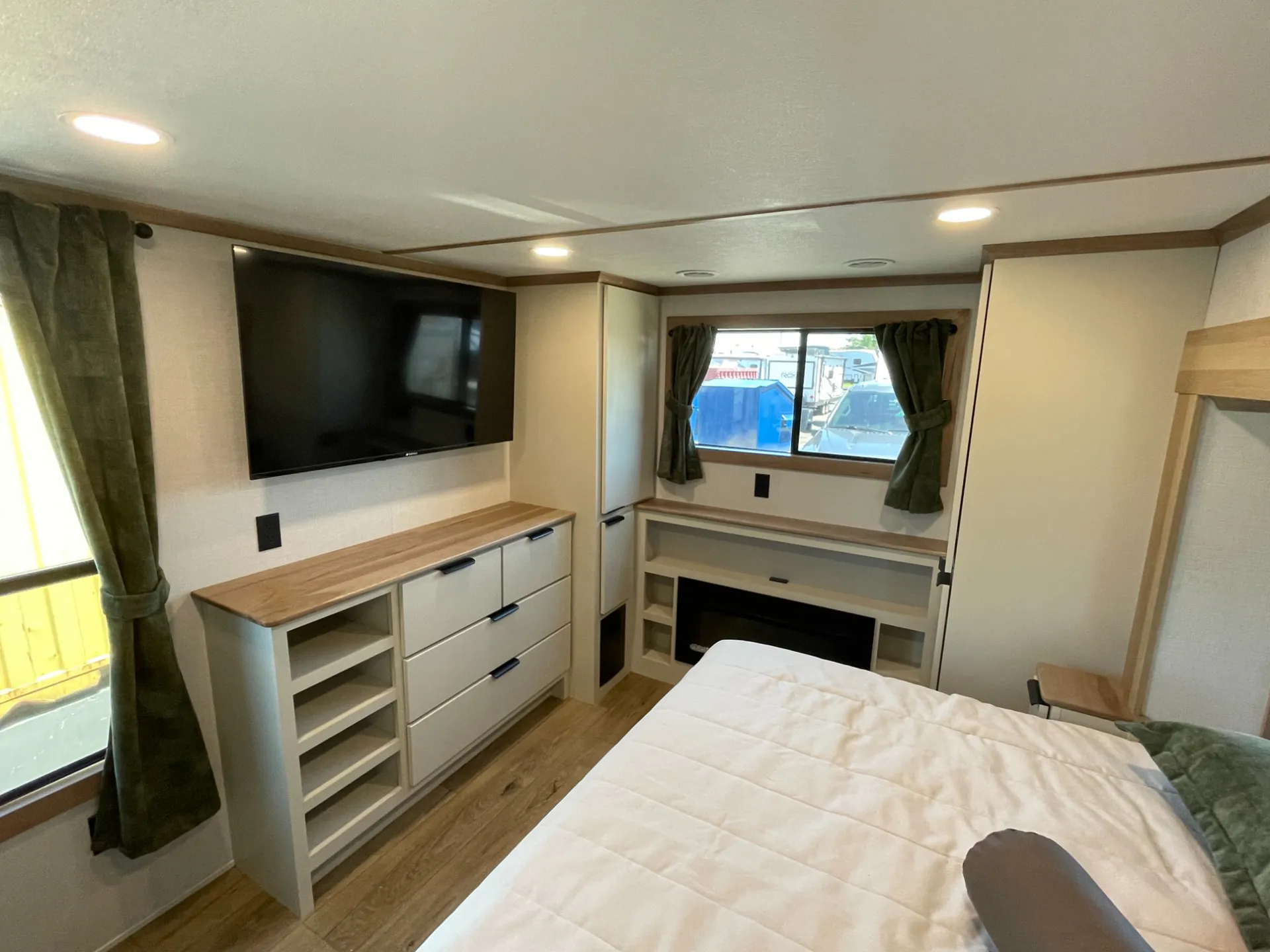 2026 Forest River Lost Pines ASPEN — Photo 5