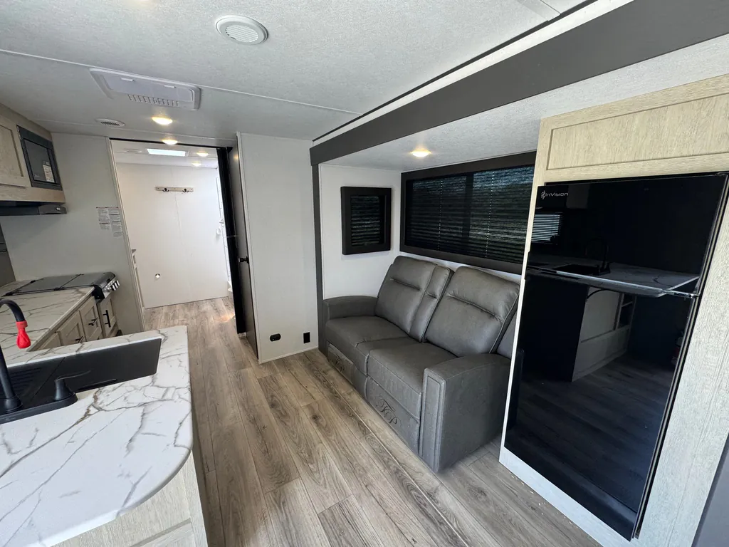 2026 Shasta RVs i-5 Edition 526RBS, Photos photo 6