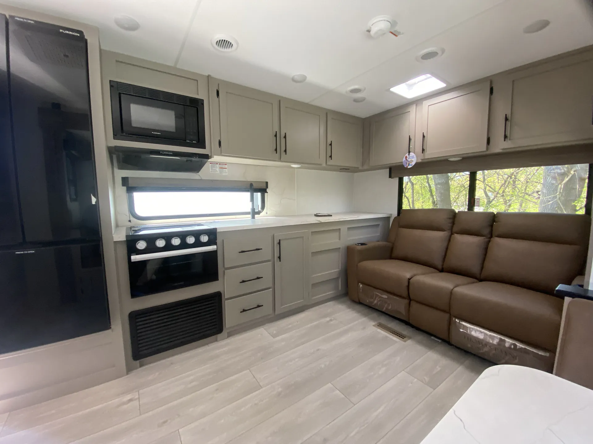 2025 K-Z Connect C241RLK - Photo 3