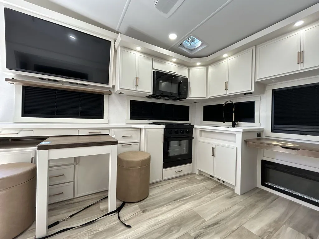 2027 Brinkley Model Z 2680, Photos photo 28