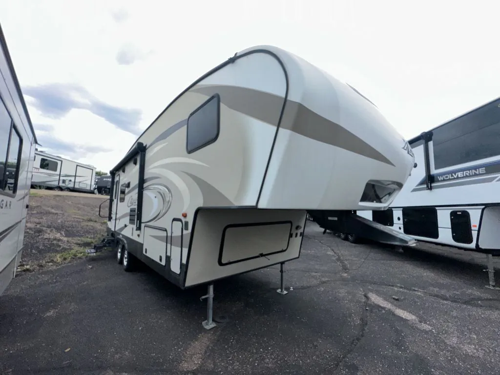 2017 Keystone Cougar XLite 26RLS - Photo 2