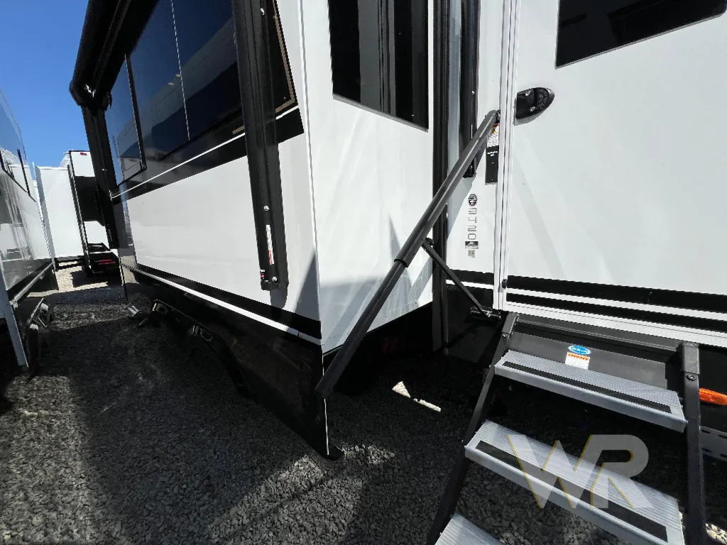 2026 Brinkley Model Z 3420, Photos photo 12