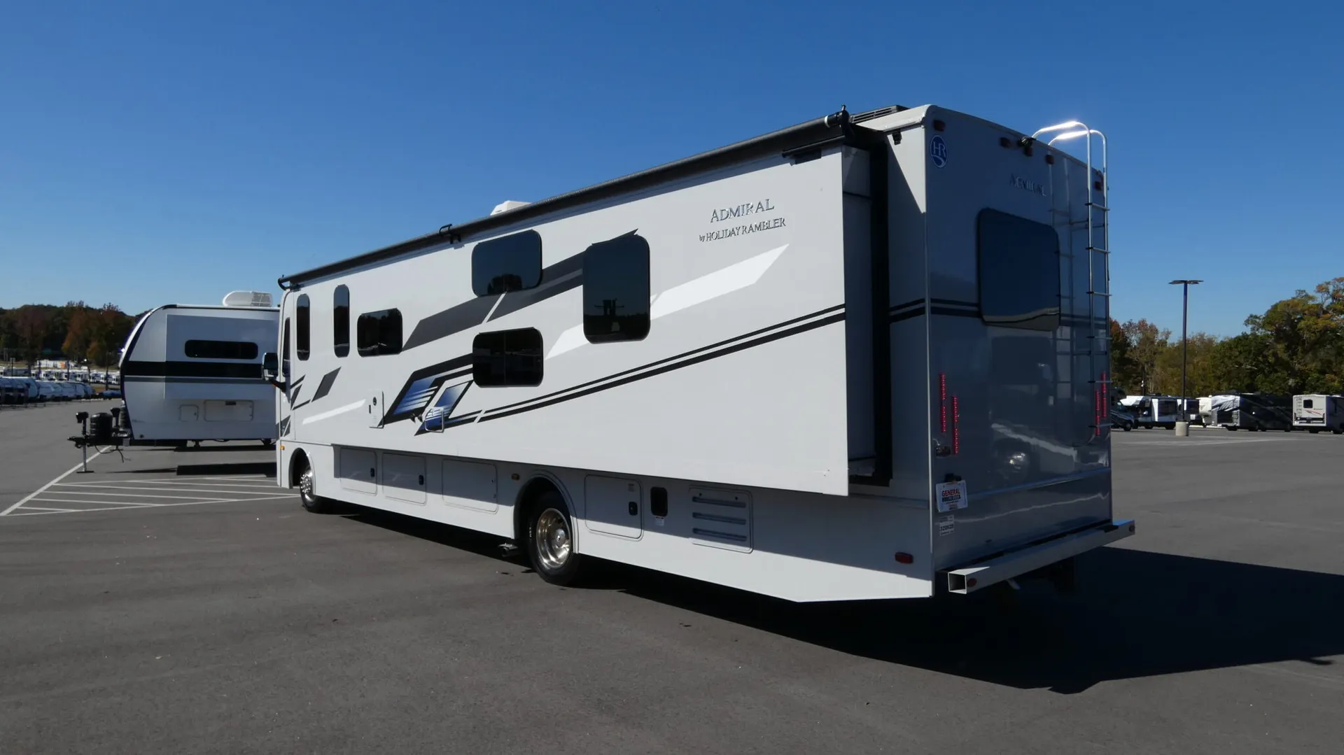 2026 Holiday Rambler Admiral 34J - Photo 4