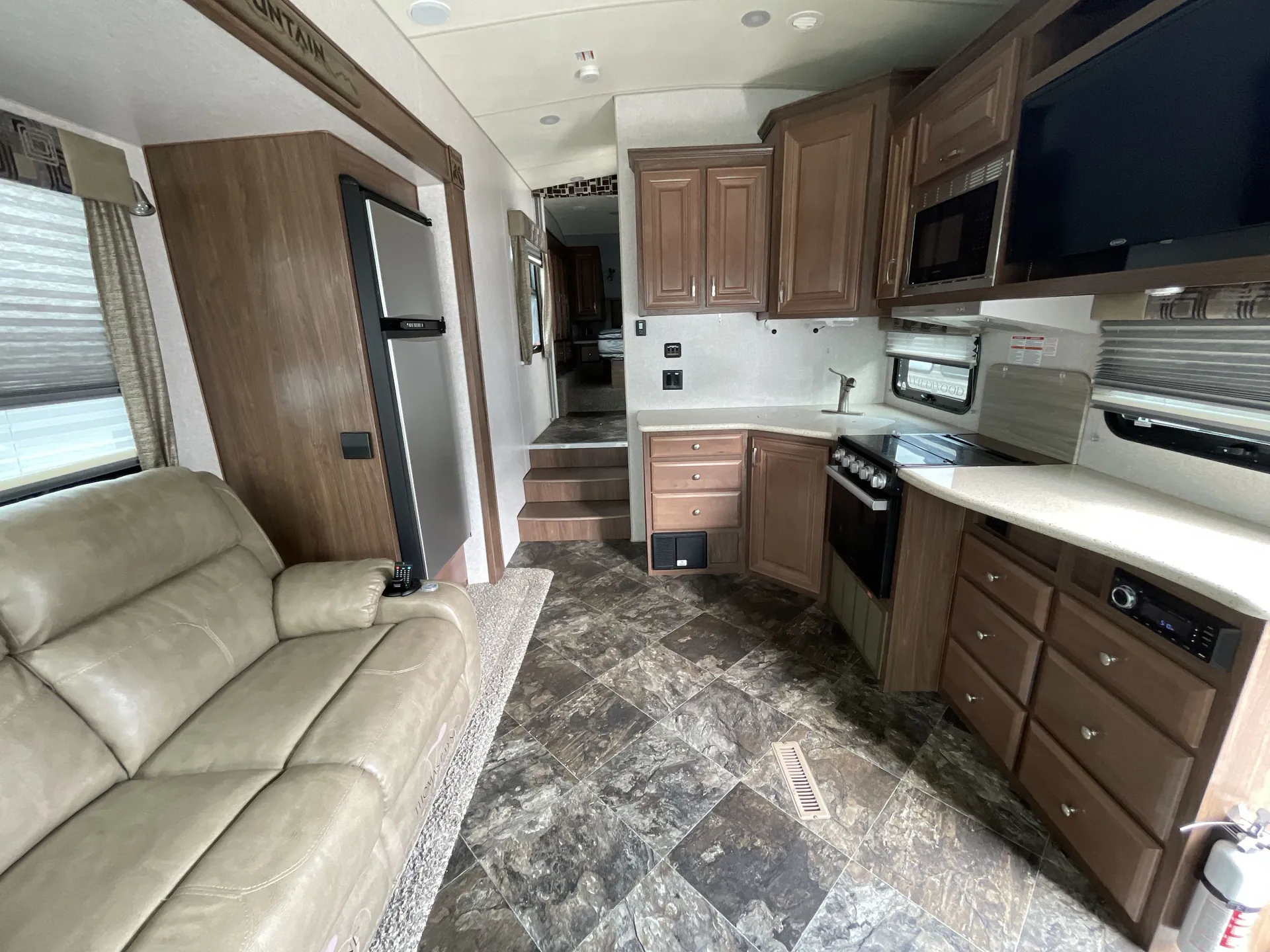 2023 Northwood Fox Mountain 265RDS — living area main