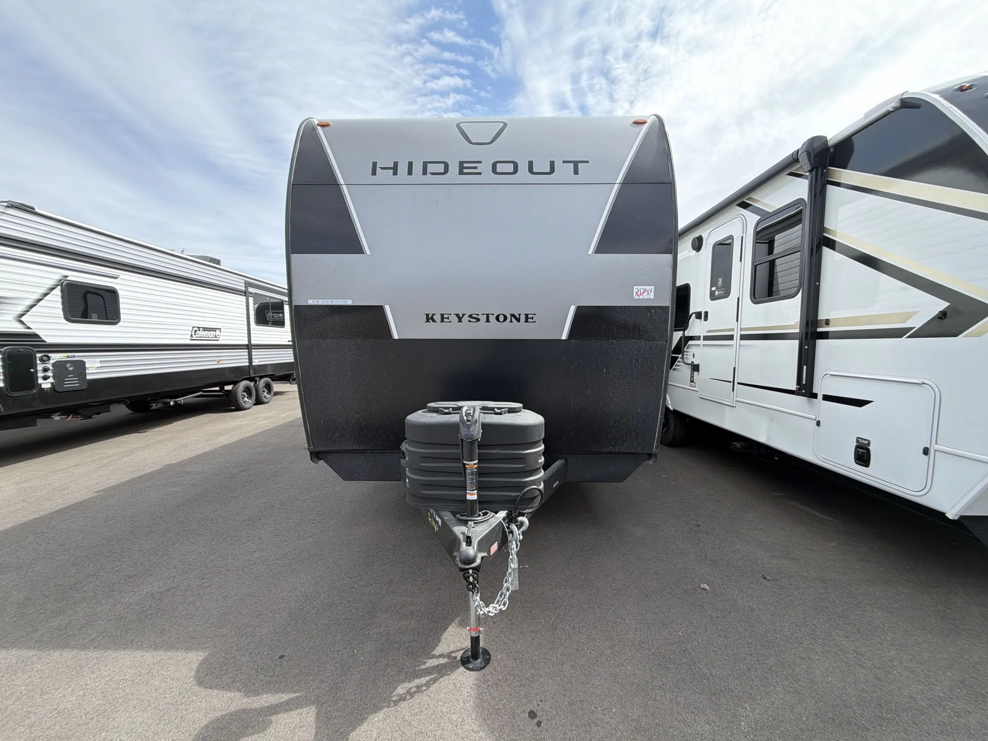 2026 Keystone Hideout Max 310XBR — front