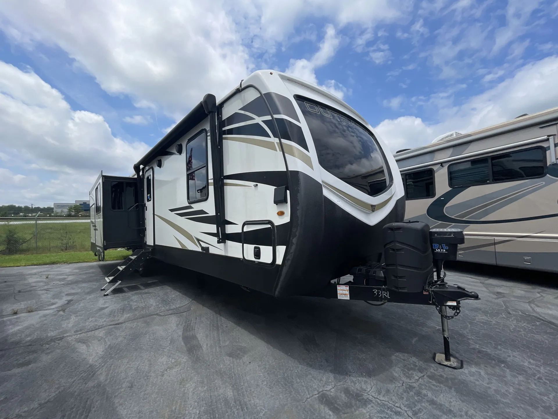 2023 Keystone Outback 330RL dealer photo 1 from Camping World