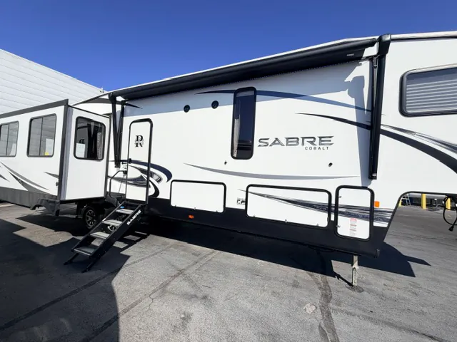 2019 Forest River Sabre 36BHQ — Photo 6