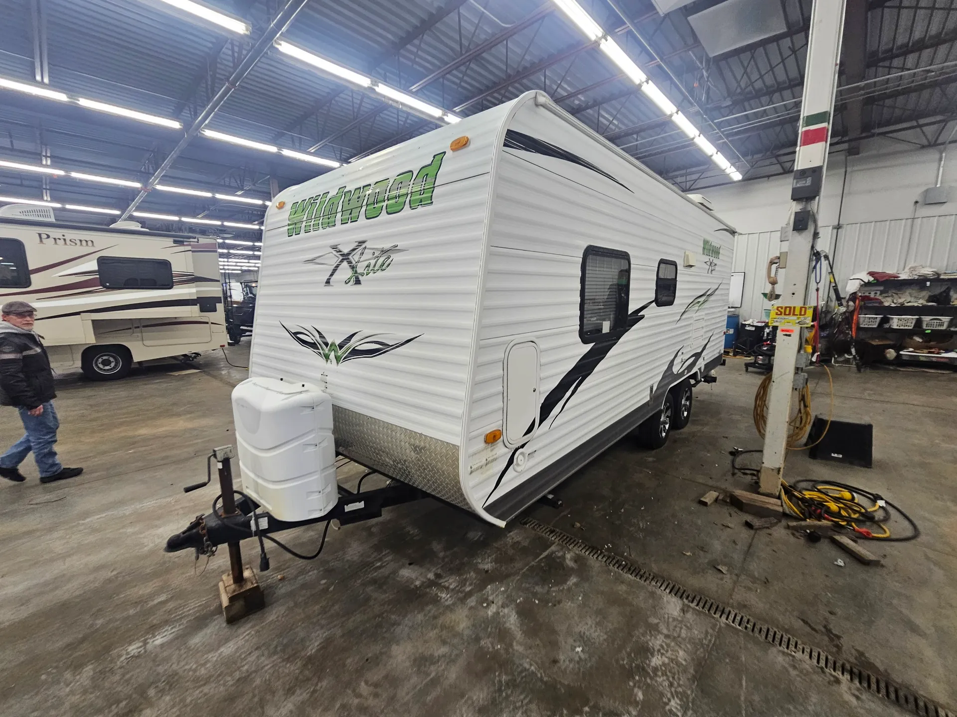2010 Forest River Wildwood X-Lite 22RB - Photo 2