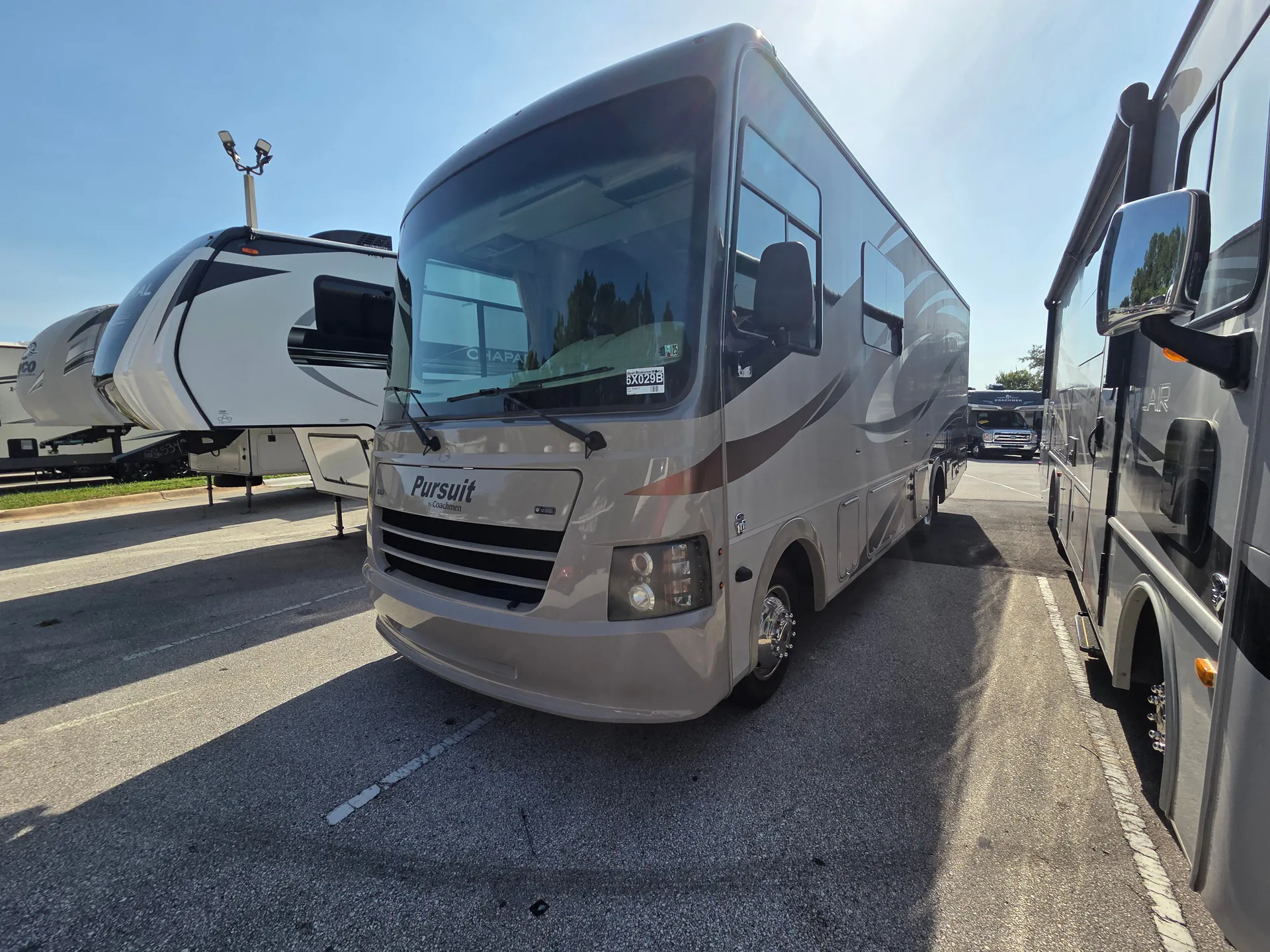 2017 Coachmen Pursuit 27KB - Photo 4