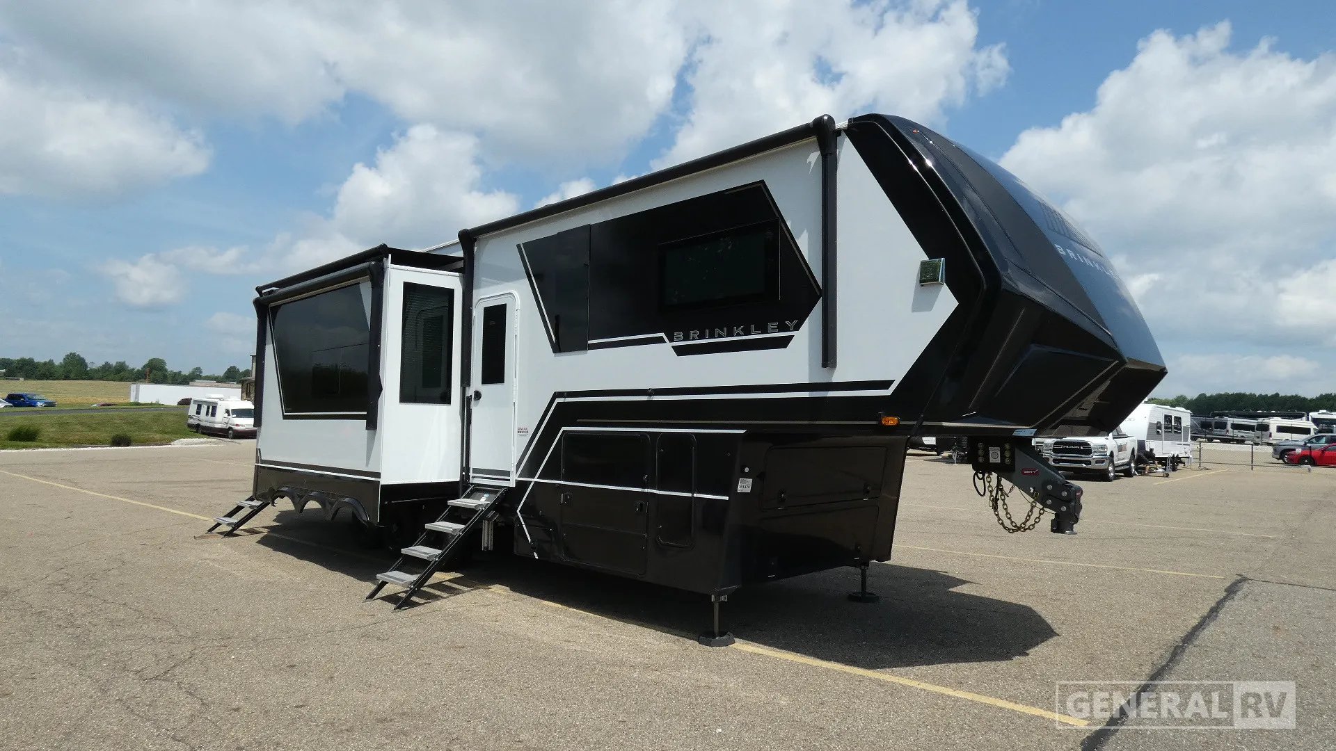 2025 Brinkley Model G 3250 - Photo 2