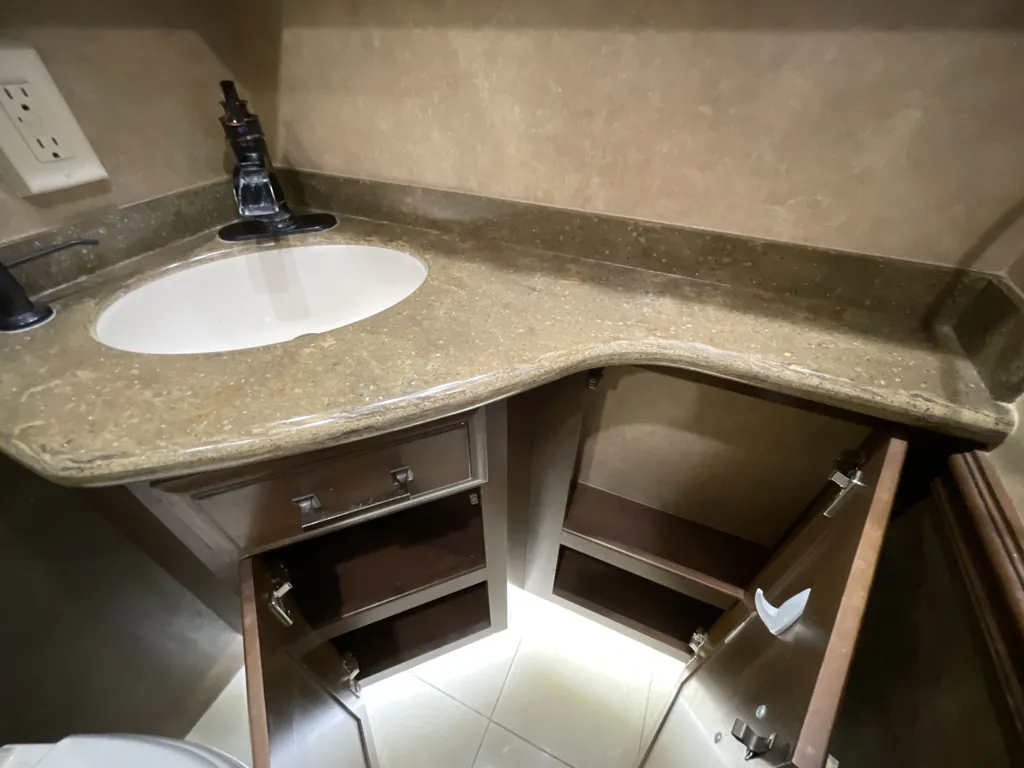 2015 Entegra Coach Aspire 42RBQ, Photos photo 28