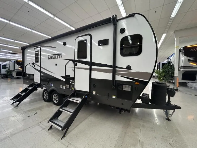 2025 Forest River Rockwood Mini Lite 2516S - Photo 2