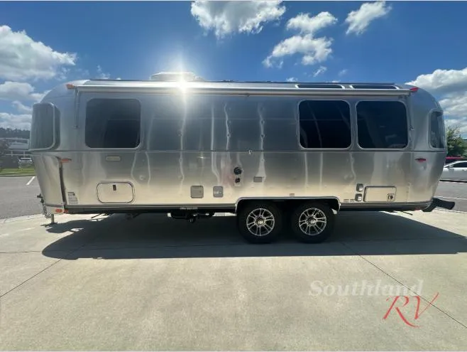 2027 Airstream Trade Wind 25FB - Photo 4