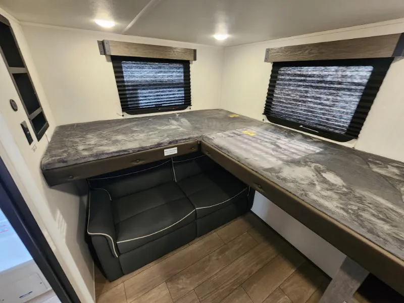 2026 Forest River Cherokee Alpha Wolf 29TB, Photos photo 23