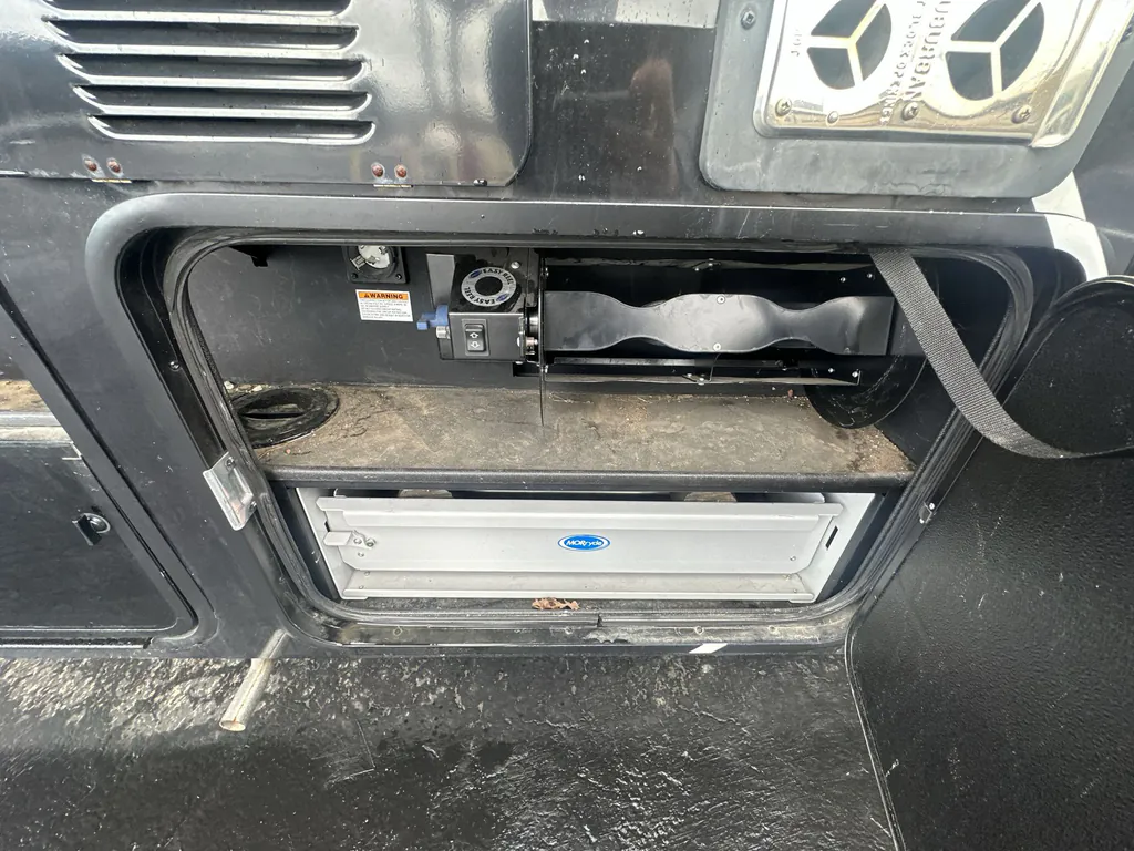 2024 Brinkley Model G 4000, Photos photo 11
