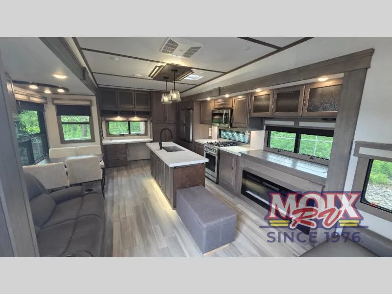 2023 Grand Design Solitude 345GK - Photo 4