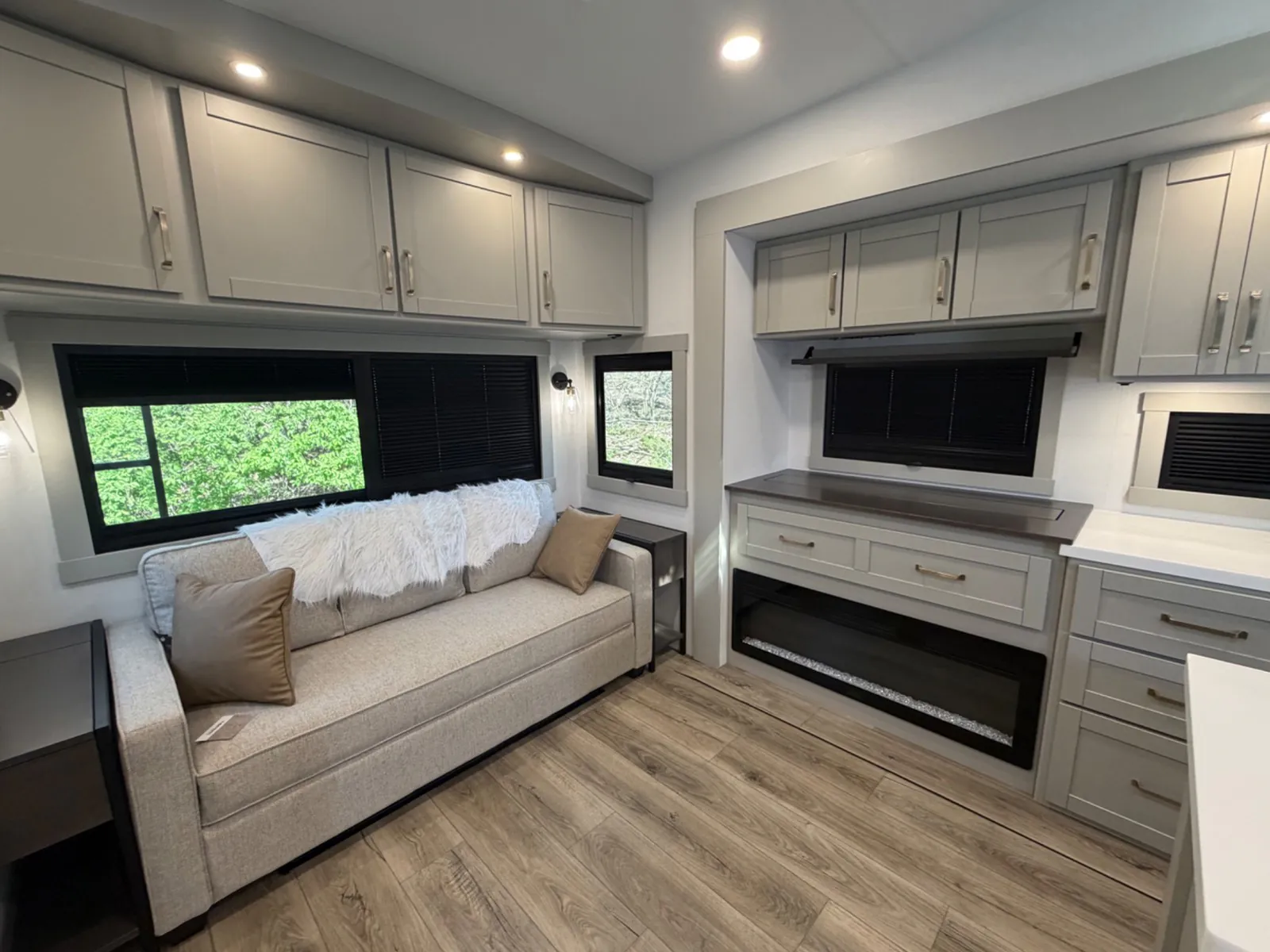 2026 Brinkley Model Z 3600 — Photo 6