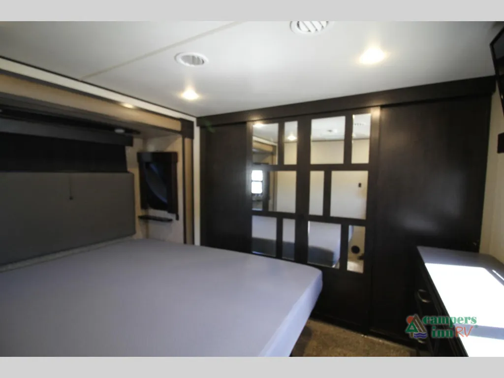2016 Grand Design Momentum 380TH, Photos photo 93