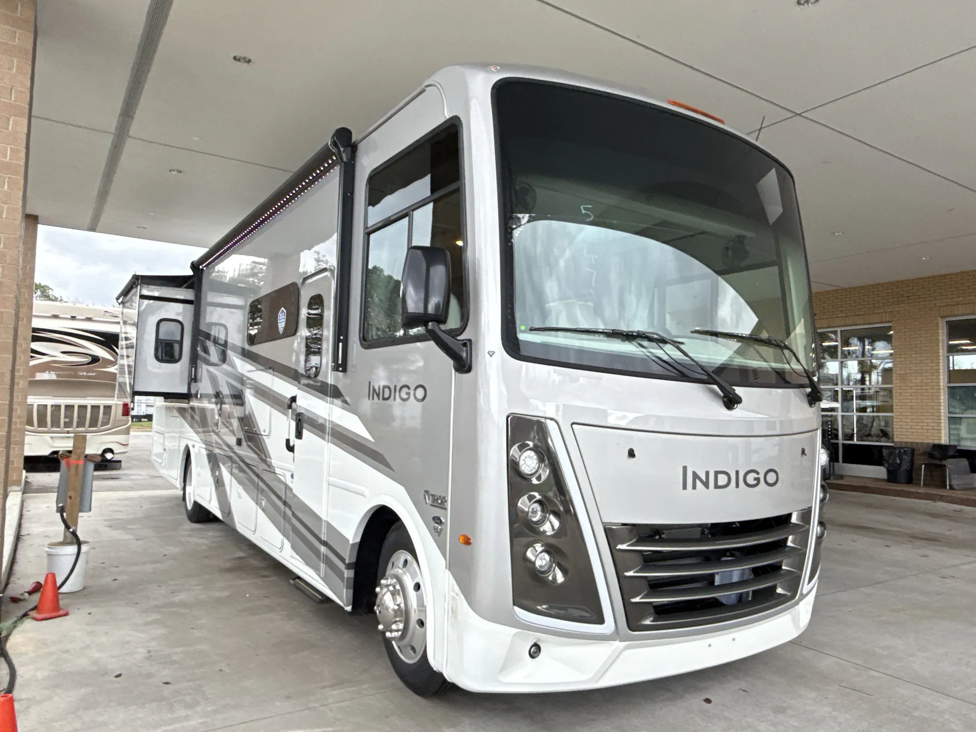 2026 Thor Motor Coach Indigo GG35 - Photo 2