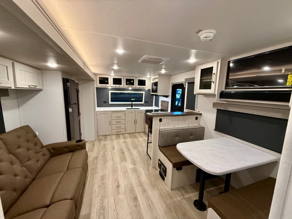 2026 Forest River Grand Surveyor 275FKBS - Photo 4