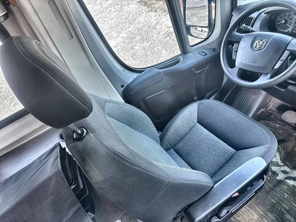 2017 Winnebago Travato 59G, Photos photo 29
