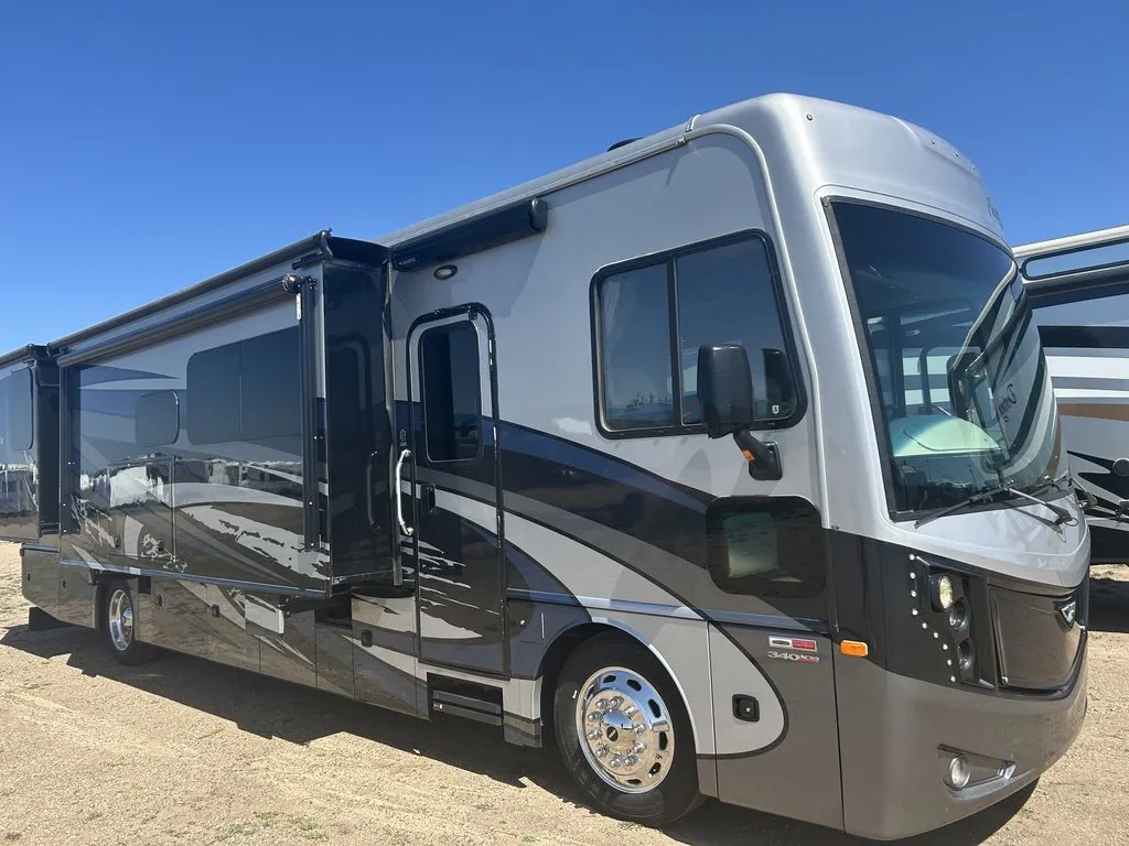 2021 Fleetwood Pace Arrow 35QS - Photo 4
