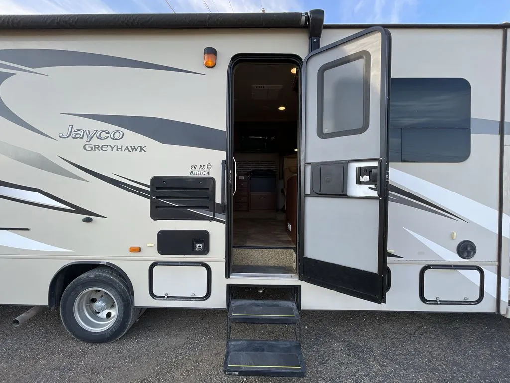 2014 Jayco Greyhawk 29KS dealer photo 7 from Blue Compass RV