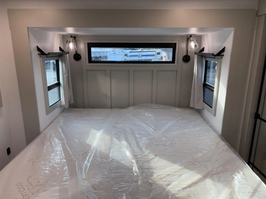 2026 Brinkley Model G 4100, Photos photo 31
